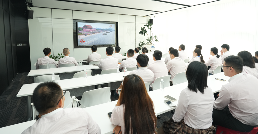 كيو جي إم | المضي قدمًا بالوطنية وجمع القوة من أجل التقدم